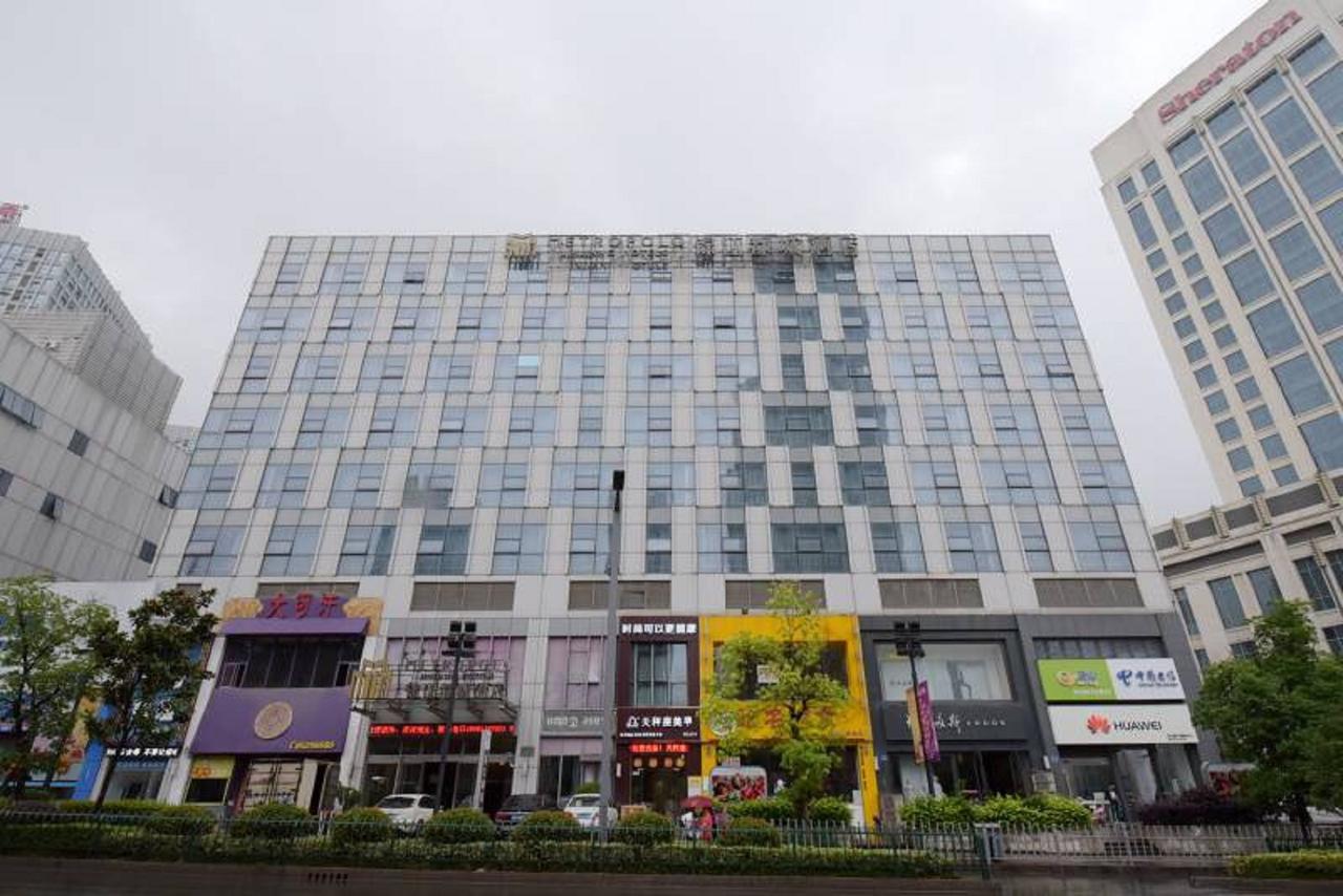 Отель Metropolo, Zhenjiang, Railway Station Wanda Plaza Чжэньцзян Экстерьер фото